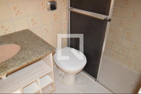 Banheiro de casa para alugar com 1 quarto, 25m² em Vila São José, São Paulo