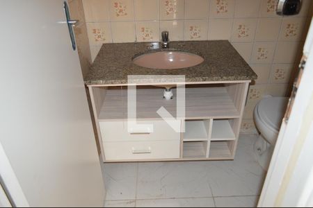 Banheiro de casa para alugar com 1 quarto, 25m² em Vila São José, São Paulo