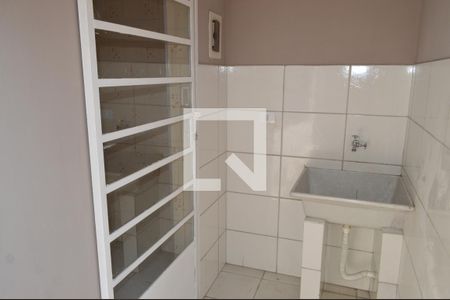 Casa para alugar com 25m², 1 quarto e sem vagaÁrea de Serviço