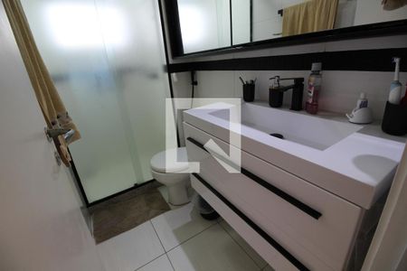 Apartamento à venda com 77m², 2 quartos e 1 vagaQuarto 2 - Banheiro da Suíte Principal