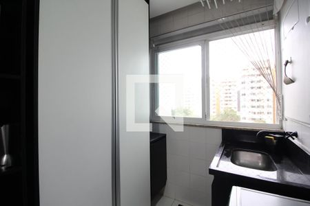 Apartamento à venda com 77m², 2 quartos e 1 vagaÁrea de Serviço