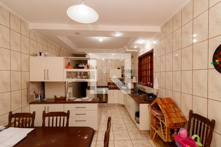 Casa à venda com 180m², 3 quartos e 2 vagasCozinha