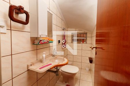 Casa à venda com 180m², 3 quartos e 2 vagasLavabo