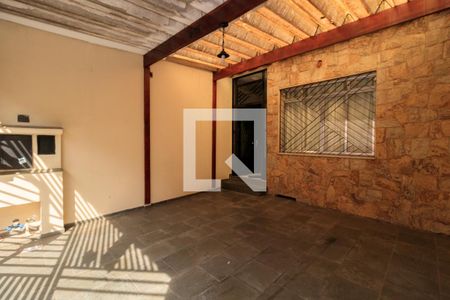Casa à venda com 180m², 3 quartos e 2 vagasGaragem