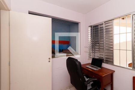 Casa à venda com 180m², 3 quartos e 2 vagasQuarto 2