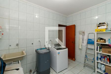 Casa à venda com 180m², 3 quartos e 2 vagasÁrea de Serviço