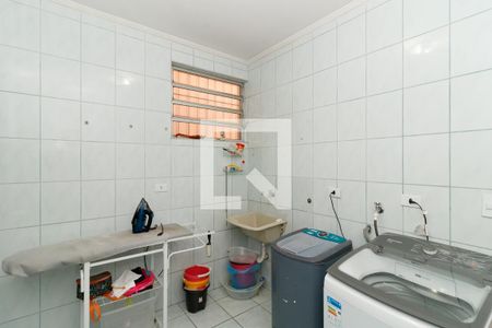 Casa à venda com 180m², 3 quartos e 2 vagasÁrea de Serviço
