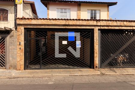Casa à venda com 180m², 3 quartos e 2 vagasFachada