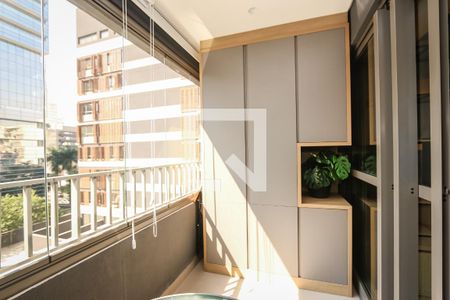 Varanda de kitnet/studio para alugar com 1 quarto, 24m² em Cerqueira César, São Paulo