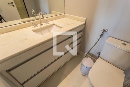 Apartamento para alugar com 71m², 2 quartos e 1 vaga Apartamento para alugar com 71m², 2 quartos e 1 vagaBanheiro
