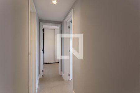 Corredor de apartamento para alugar com 2 quartos, 71m² em Indianópolis, São Paulo