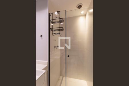 Apartamento para alugar com 71m², 2 quartos e 1 vaga Apartamento para alugar com 71m², 2 quartos e 1 vagaBanheiro