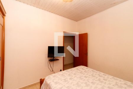 Casa à venda com 360m², 3 quartos e 4 vagas Casa à venda com 360m², 3 quartos e 4 vagasQuarto 2