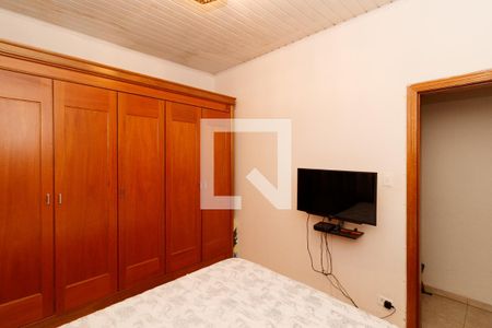 Casa à venda com 360m², 3 quartos e 4 vagas Casa à venda com 360m², 3 quartos e 4 vagasQuarto 2