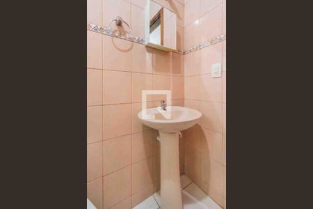 Casa para alugar com 125m², 3 quartos e 2 vagas Casa para alugar com 125m², 3 quartos e 2 vagasBanheiro Social
