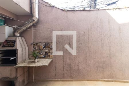 Vista da Sala de casa para alugar com 2 quartos, 150m² em Vila Cristália, São Paulo