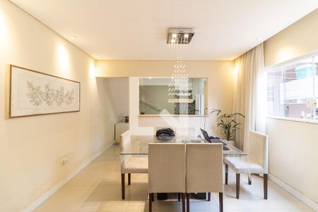 Sala de casa para alugar com 2 quartos, 150m² em Vila Cristália, São Paulo