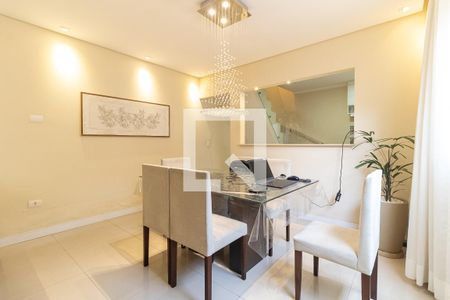 Sala de casa para alugar com 2 quartos, 150m² em Vila Cristália, São Paulo