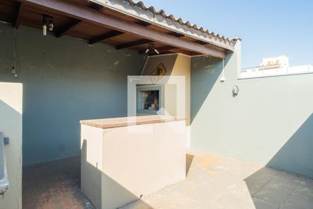 Casa à venda com 300m², 4 quartos e 1 vaga Casa à venda com 300m², 4 quartos e 1 vagaTerraço