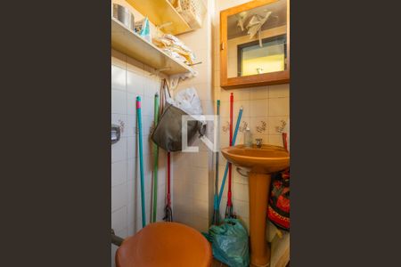 Casa à venda com 300m², 4 quartos e 1 vaga Casa à venda com 300m², 4 quartos e 1 vagaLavabo