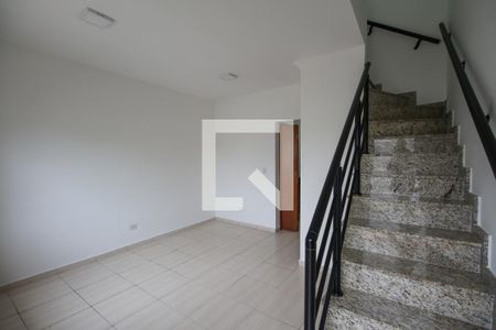 Sala de casa de condomínio à venda com 2 quartos, 58m² em Vila Carrão, São Paulo