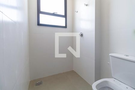 Apartamento à venda com 167m², 3 quartos e 3 vagas Apartamento à venda com 167m², 3 quartos e 3 vagasBanheiro das semi suíte 1 e 2