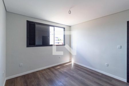 Apartamento à venda com 167m², 3 quartos e 3 vagas Apartamento à venda com 167m², 3 quartos e 3 vagasSuíte