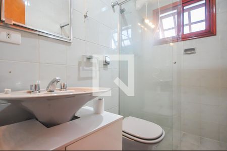 Casa de condomínio para alugar com 160m², 3 quartos e 2 vagasBanheiro