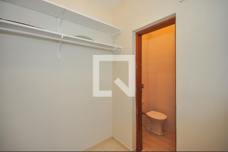 Casa de condomínio para alugar com 160m², 3 quartos e 2 vagasQuarto de Serviço