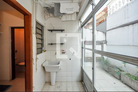 Casa de condomínio para alugar com 160m², 3 quartos e 2 vagasÁrea de Serviço