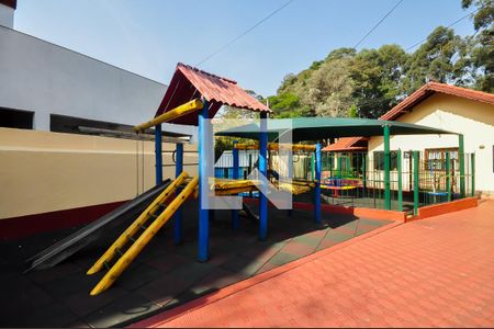 Casa de condomínio para alugar com 160m², 3 quartos e 2 vagasPlayground