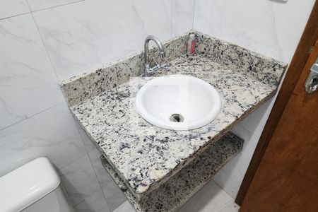 Casa à venda com 194m², 4 quartos e 2 vagas Casa à venda com 194m², 4 quartos e 2 vagasBanheiro da Suíte