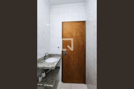 Casa à venda com 194m², 4 quartos e 2 vagas Casa à venda com 194m², 4 quartos e 2 vagasBanheiro da Suíte