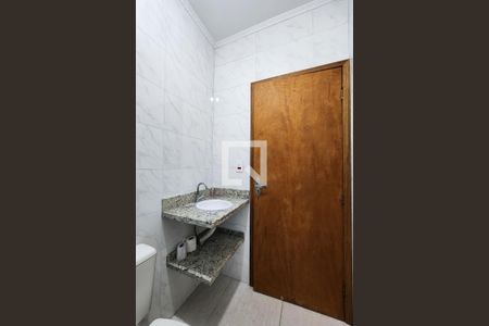 Casa à venda com 194m², 4 quartos e 2 vagas Casa à venda com 194m², 4 quartos e 2 vagasBanheiro da Suíte