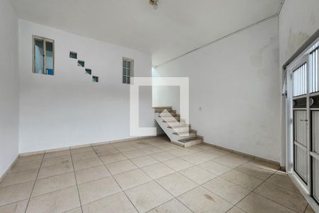 Casa à venda com 194m², 4 quartos e 2 vagas Casa à venda com 194m², 4 quartos e 2 vagasGaragem