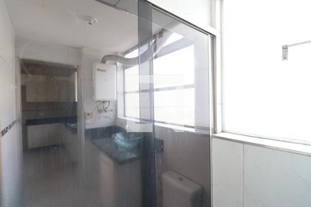 Apartamento à venda com 60m², 2 quartos e sem vagaBanheiro