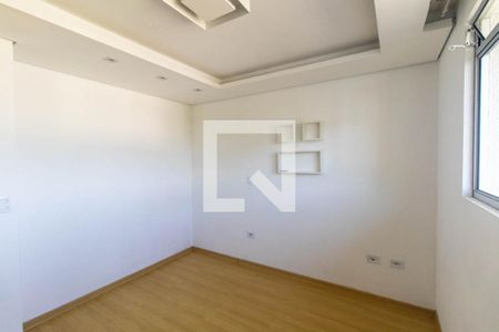 Quarto 1 de apartamento para alugar com 2 quartos, 61m² em Santa Cândida, Curitiba