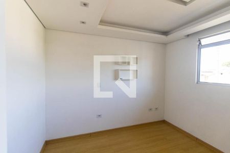 Quarto 1 de apartamento para alugar com 2 quartos, 61m² em Santa Cândida, Curitiba