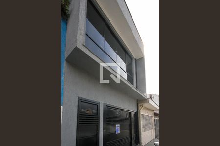 Casa para alugar com 125m², 2 quartos e 1 vaga Casa para alugar com 125m², 2 quartos e 1 vagaFachada