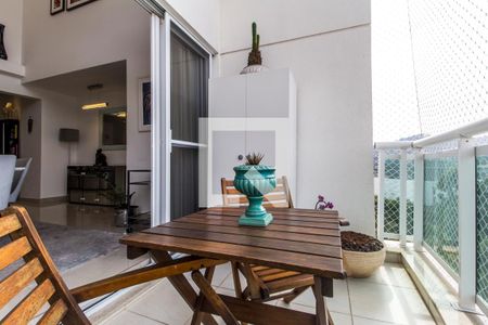 Apartamento à venda com 92m², 2 quartos e 2 vagasVaranda