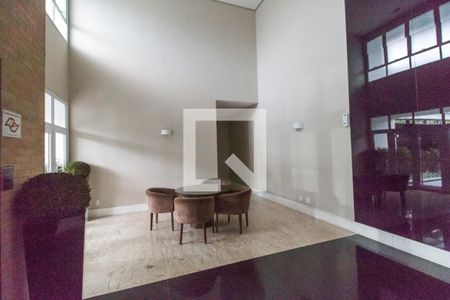 Apartamento à venda com 92m², 2 quartos e 2 vagasHall social