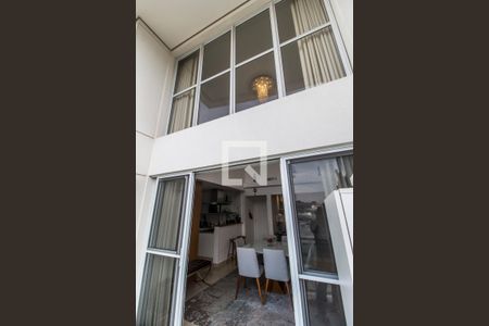 Apartamento à venda com 92m², 2 quartos e 2 vagasDetalhe