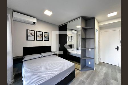 Quarto de kitnet/studio para alugar com 1 quarto, 25m² em Jardim das Acácias, São Paulo