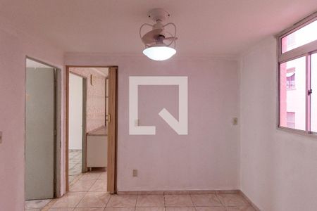 Sala de apartamento para alugar com 2 quartos, 52m² em Conjunto Habitacional Teotonio Vilela, São Paulo