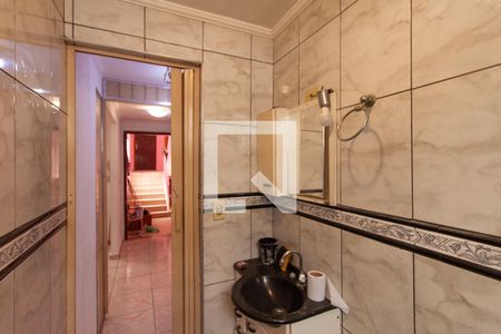 Banheiro de apartamento para alugar com 2 quartos, 52m² em Conjunto Habitacional Teotonio Vilela, São Paulo