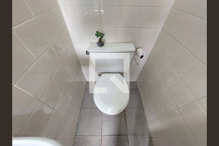 Apartamento para alugar com 75m², 2 quartos e 1 vaga Apartamento para alugar com 75m², 2 quartos e 1 vagaBanheiro na Área de Serviço