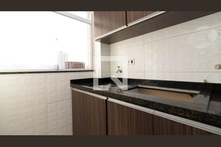 Apartamento para alugar com 49m², 2 quartos e sem vaga Apartamento para alugar com 49m², 2 quartos e sem vagaCozinha e Área de Serviço