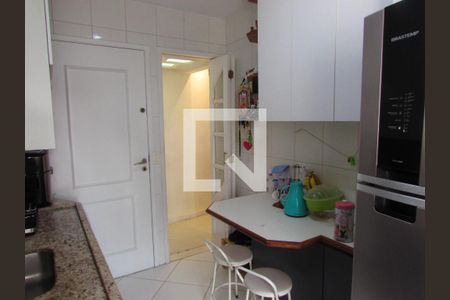 Apartamento à venda com 98m², 4 quartos e 1 vagaCozinha