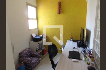 Apartamento à venda com 98m², 4 quartos e 1 vagaEscritório