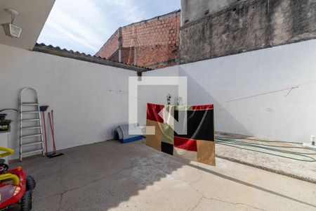 Quintal de casa à venda com 3 quartos, 228m² em Burgo Paulista, São Paulo